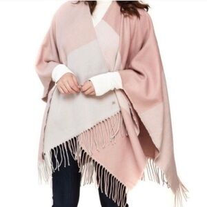 Soia & Kyo Yadira Woven Scarf/Cardigan in Tan and Cream With Fringe